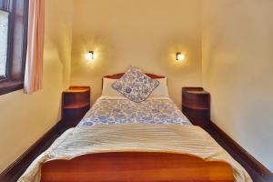 Astor Private Hotel - Noteworthy Mentions