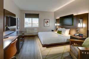 Best Western Plus Riata Hotel - Nearby Attractions