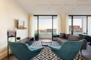 Botanik Apartment Hotel - Contact and Requests