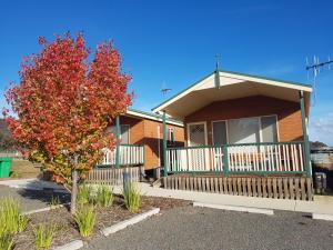 Canberra Carotel Motel - Arrival and Departure Details
