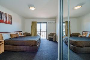 Canning Bridge Auto Lodge - Getting to Canning Bridge Auto Lodge