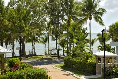 Clifton Beach Holiday Villas - Nearby Attractions