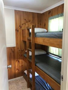 Coachstop Caravan Park - Booking Your Stay