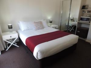 Comfort Inn Premier - Room Types and Descriptions