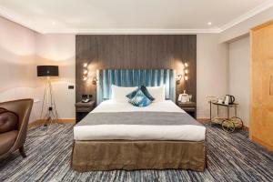 Courthouse Hotel London - Common Questions
