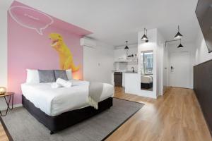 Davis Avenue Apartments - Nearby Attractions