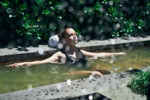 Deep Blue Hotel & Hot Springs - Check-in and Check-out
