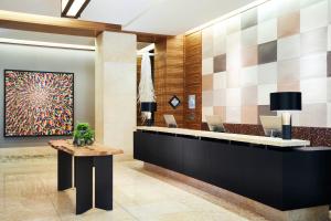 Denny Park Hotel Seattle - Nearby Attractions and Activities