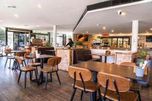 Diplomat Hotel Alice Springs - Payment and Accessibility