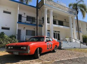 Dukes Plantation Retro Motel - Rates and Availability
