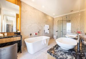 Duxton Hotel Perth - Nearby Attractions and Activities