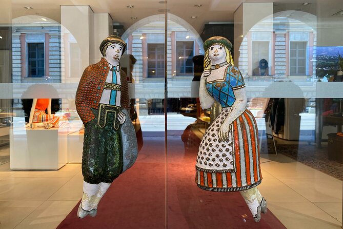 Fall in Love With Munich in a Private Old Town Walking Tour - Discover Munichs Brewing Traditions