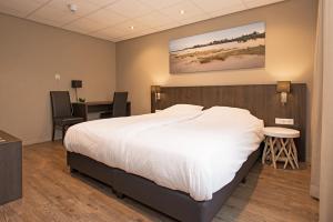 Fletcher Hotel Restaurant Prinsen - Local Activities and Exploration