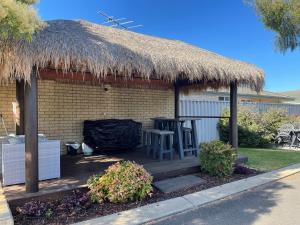 Gale Street Motel & Villas - Activities and Recreation
