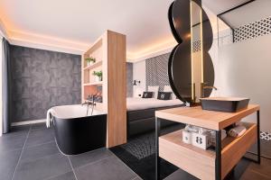 Gr8 Hotel Breda - Questions About Staying Here