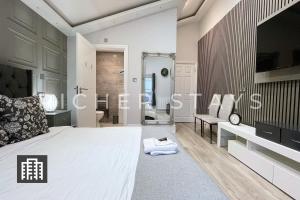 Hackney Suites - En-Suite Rooms & Amenities - Common Questions