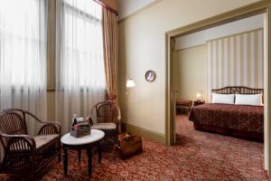 Hadleys Orient Hotel - Policies and House Rules
