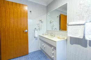 Harvest Lodge Motel - Gunnedah - Questions About Your Stay