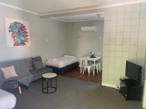 Hello Adelaide Motel and Apartments - Frequently Asked Questions