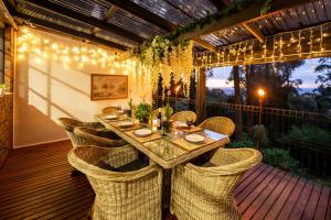 Holly Lodge - Policies and Booking