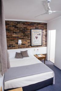 Hornsby Inn - Nearby Attractions