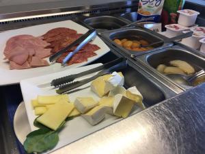 Hospitality Carnarvon, SureStay Collection by Best Western - Loyalty Program and Accessibility