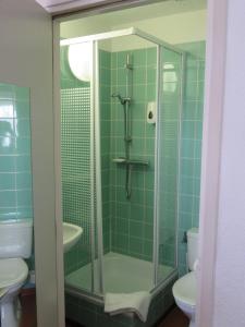 Hotel American - Questions About Staying Here