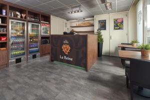 Hotel La Reine - Payment and Child Policies