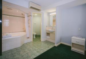 Hotel Northbridge - Additional Information