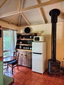Kalimna Woods Cottages - Booking and Policies