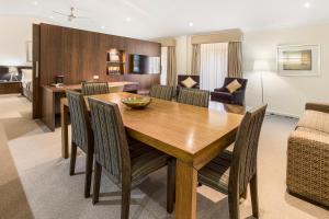 Karratha International Hotel - Business and Accessibility Services