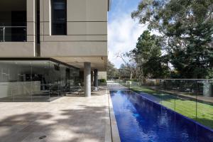 Knightsbridge Canberra - Booking and Policies