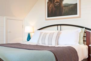 Loft Over The Vines - Booking and Reservations