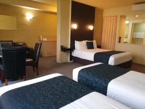 Madison Spa Motel - Adults Only - Plan Your Adult-Only Getaway