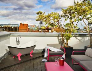 Marrables Farringdon Hotel - Booking and Discounts