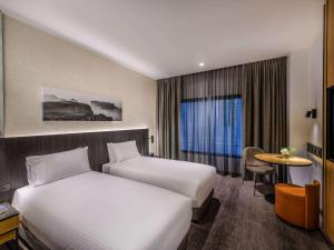 Mövenpick Hotel Hobart - Frequently Asked Questions
