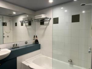 Mt Buller Chalet Hotel & Suites - Dining Options