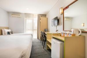 Nightcap at Coolaroo Hotel - Frequently Asked Questions