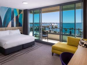 Novotel Geelong - Additional Fees Information