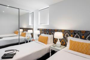 Oaks Melbourne South Yarra Suites - Transportation and Parking