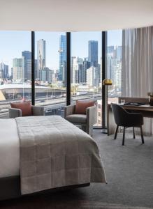 Oakwood Premier Melbourne - Nearby Attractions and Activities