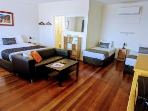 Ocean Drive Motel - Directions and Accessibility