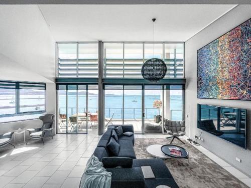 Peninsula Airlie Beach - The Last Word