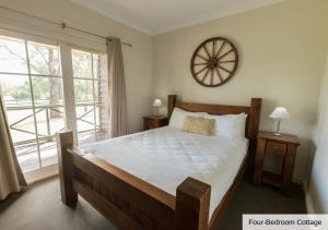 Pokolbin Village Estate - Contact and Arrival Coordination