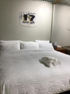 Pollys Retreat - Local Attractions and Activities