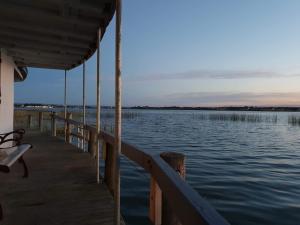 PS Federal Retreat Paddle Steamer Goolwa - Tranquil Retreat on the Water