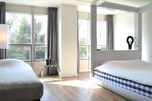 Qbic Amsterdam WTC - Check-in and Check-out