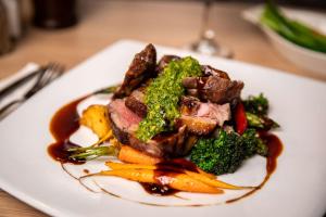 Quality Hotel Rules Club Wagga - Payment Methods and Special Requests