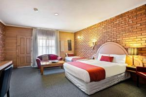 Quality Inn Colonial - Frequently Asked Questions