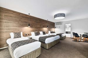 Quality Resort Siesta - Accessibility and Convenience